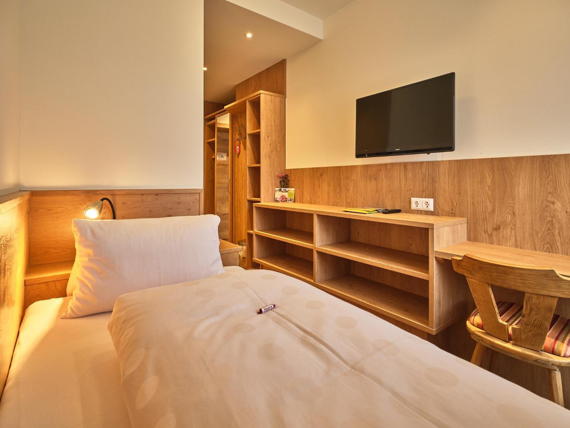 Pension Ehrenfried - Hotel Garni Kindberg Bagian luar foto