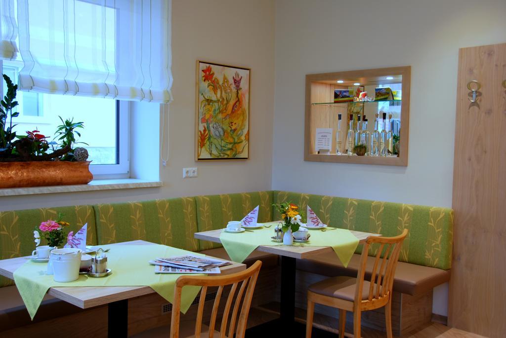 Pension Ehrenfried - Hotel Garni Kindberg Bagian luar foto